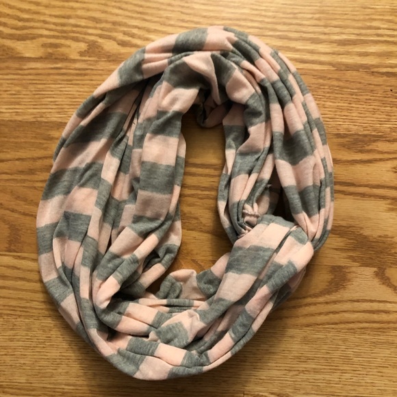BLUENOTES - 2 infinity scarves - Picture 3 of 3